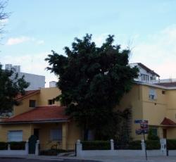 Magandhi Hostel