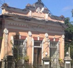 Villa Leonor Pousada and Hostel