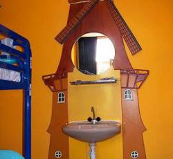 The Flying Pig Uptown Hostel