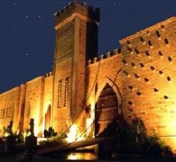 Lua Cheia Youth Hostel