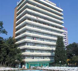 Varshava Hotel