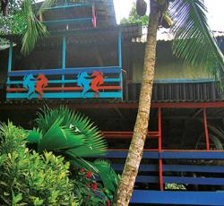 Walaba Hostel & Beach Houses