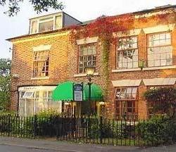 Pymgate Lodge Airport Hotel