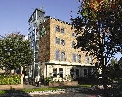 YHA London Thameside