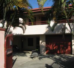 Hibiscus Homestay & Apartment