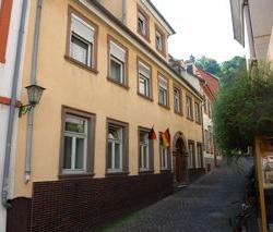 Lotte The Backpackers