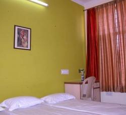 Cutie's Girls' Hostel