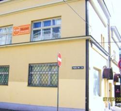 POSH Backpackers Hostel