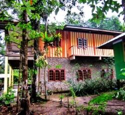 Bidayuh Annahrais Longhouse Homestay