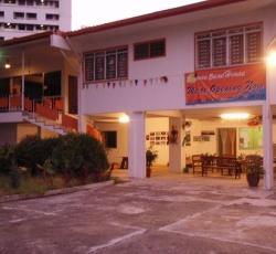 Borneo Beachouse (Backpackers)