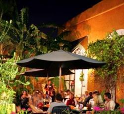 Nomadas Youth Hostel