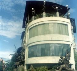 Ponce Suites Gallery Hotel