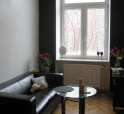 Nice House Apartments & Rooms