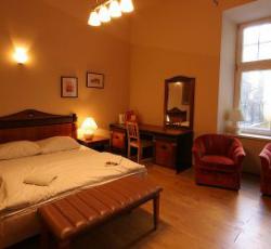 Peregrinus Apartments & Rooms