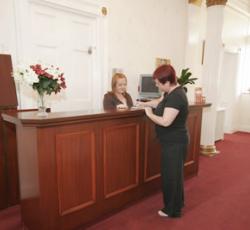 Lomond Airport Hotel