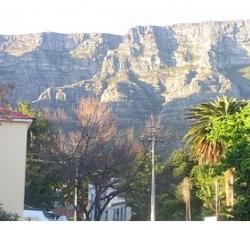 Mountain Manor Backpackers Lodge