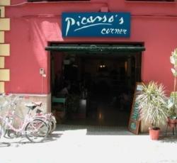 Picasso's Corner Backpackers Hostel