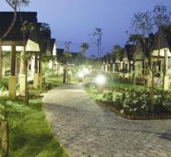 Luluna Hotel and Resort