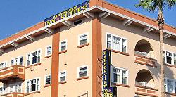 Harbor View Inn & Suites - San Diego